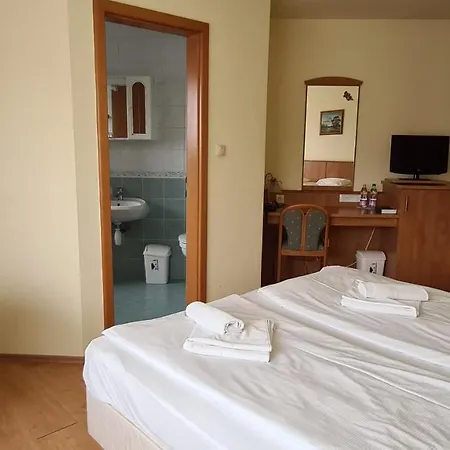 Aqua Therm Hotel 3*