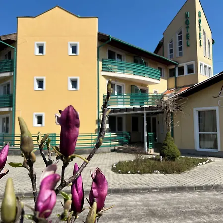 Hotel Aqua Therm -